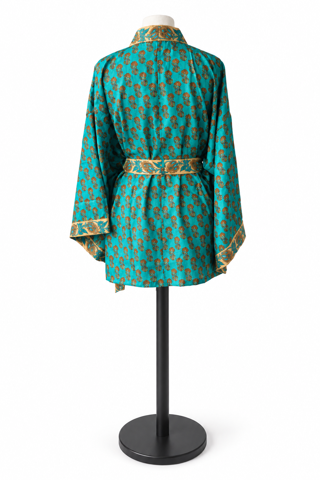 Veste kimono courte turquoise et ocre en sari recyclé, vue de dos