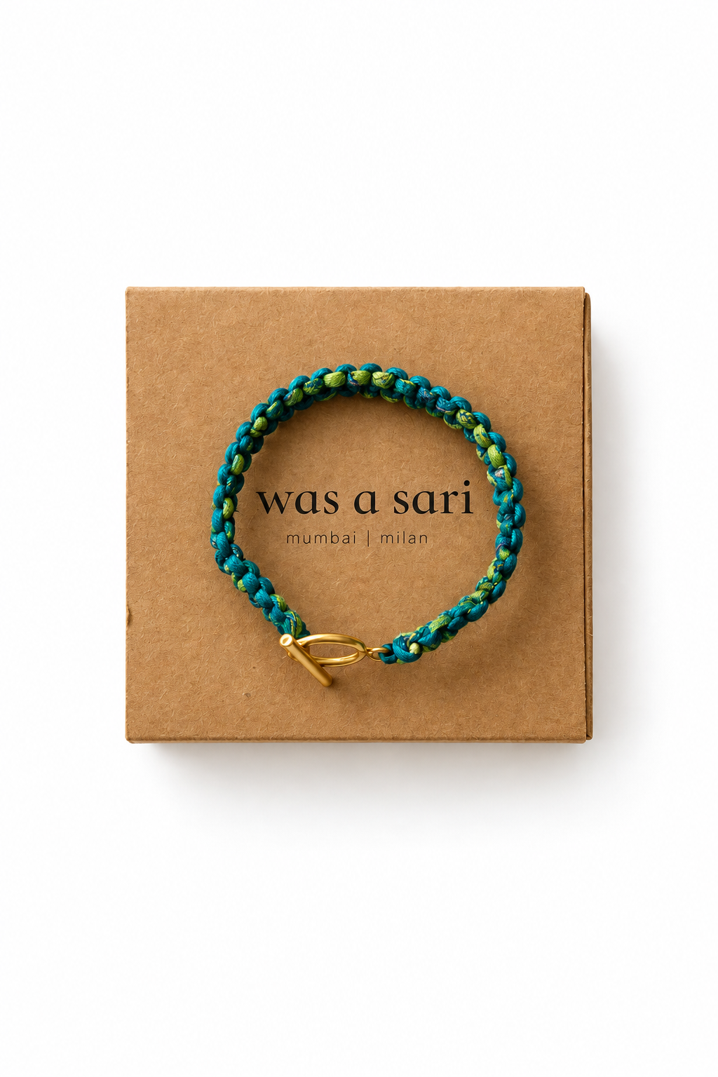 Bracelet en macramé en sari recyclé bleu, vert et turquoise – taille S