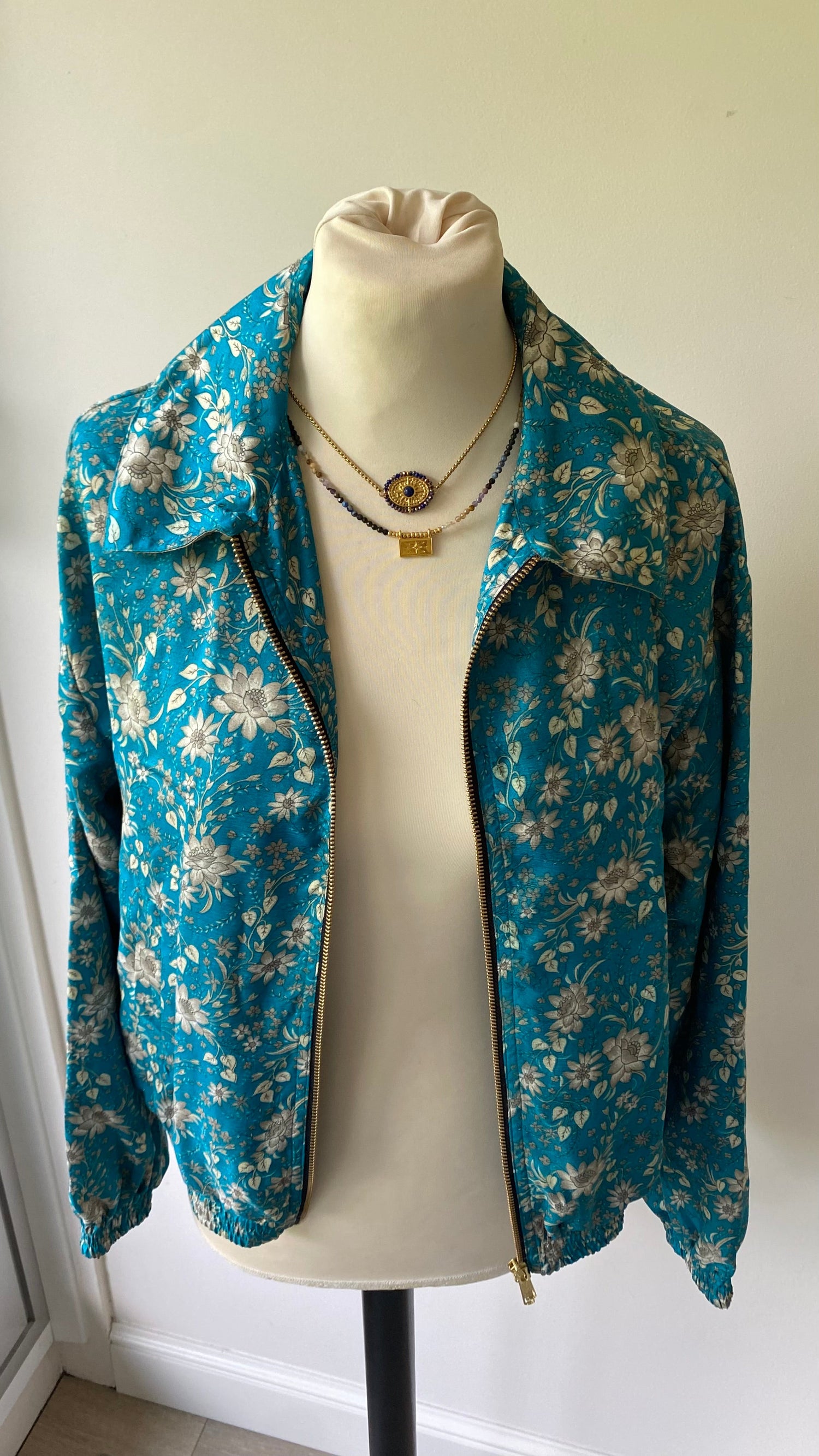 Bombers en sari recyclé