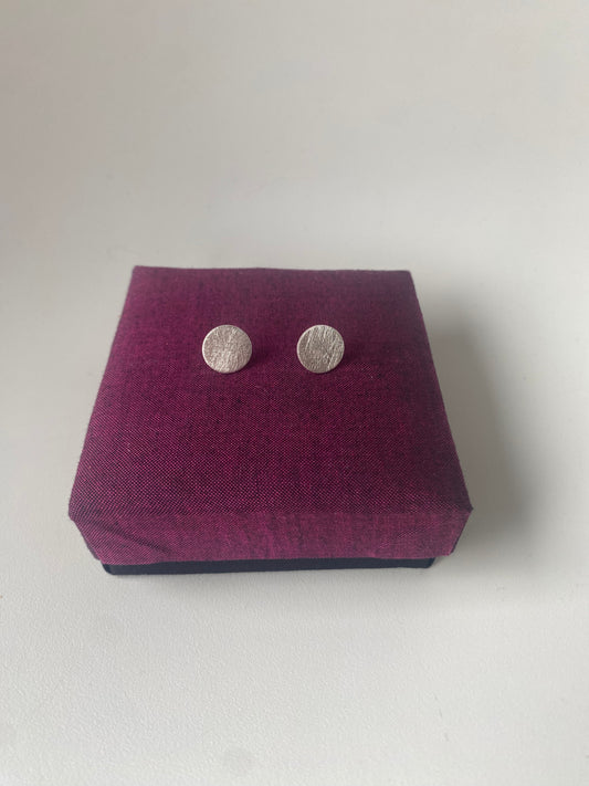 Boucles d’oreilles en argent 925 brossé – Fait main | Minimalistes et élégantes