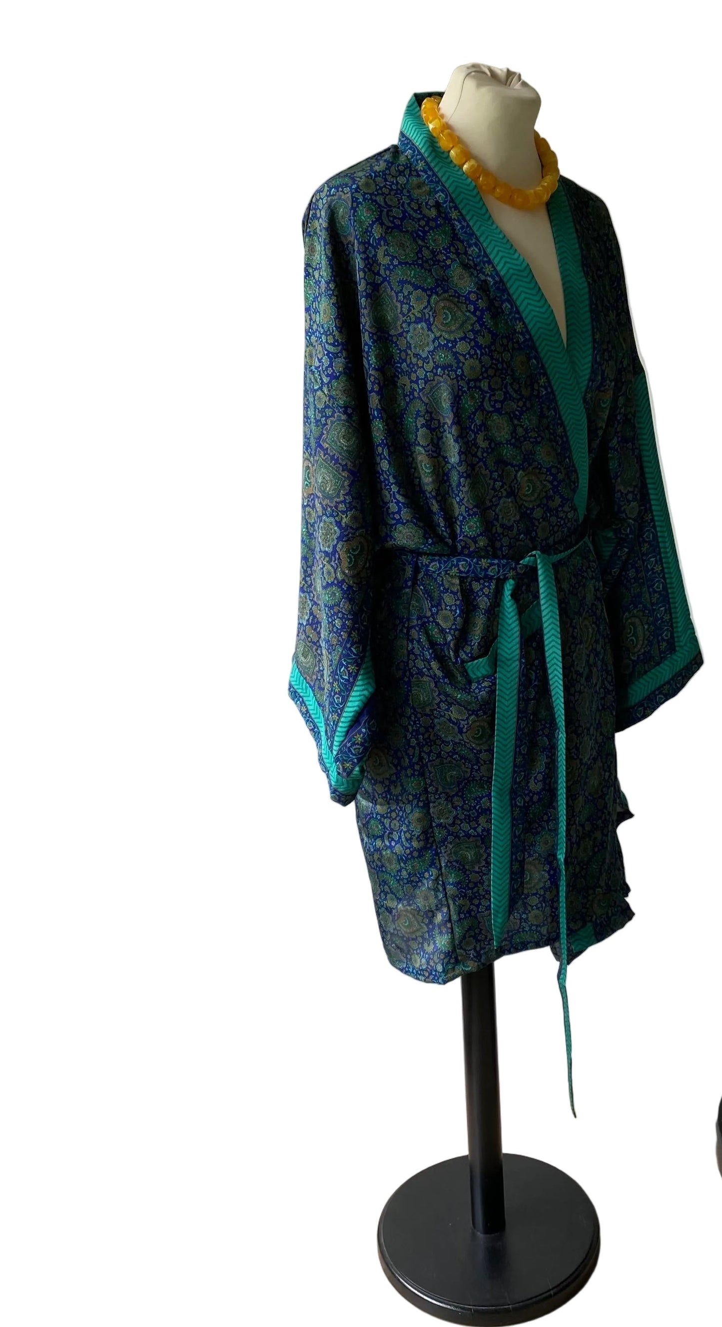 Kimono en sari recyclé bleu et turquoise – Pièce unique