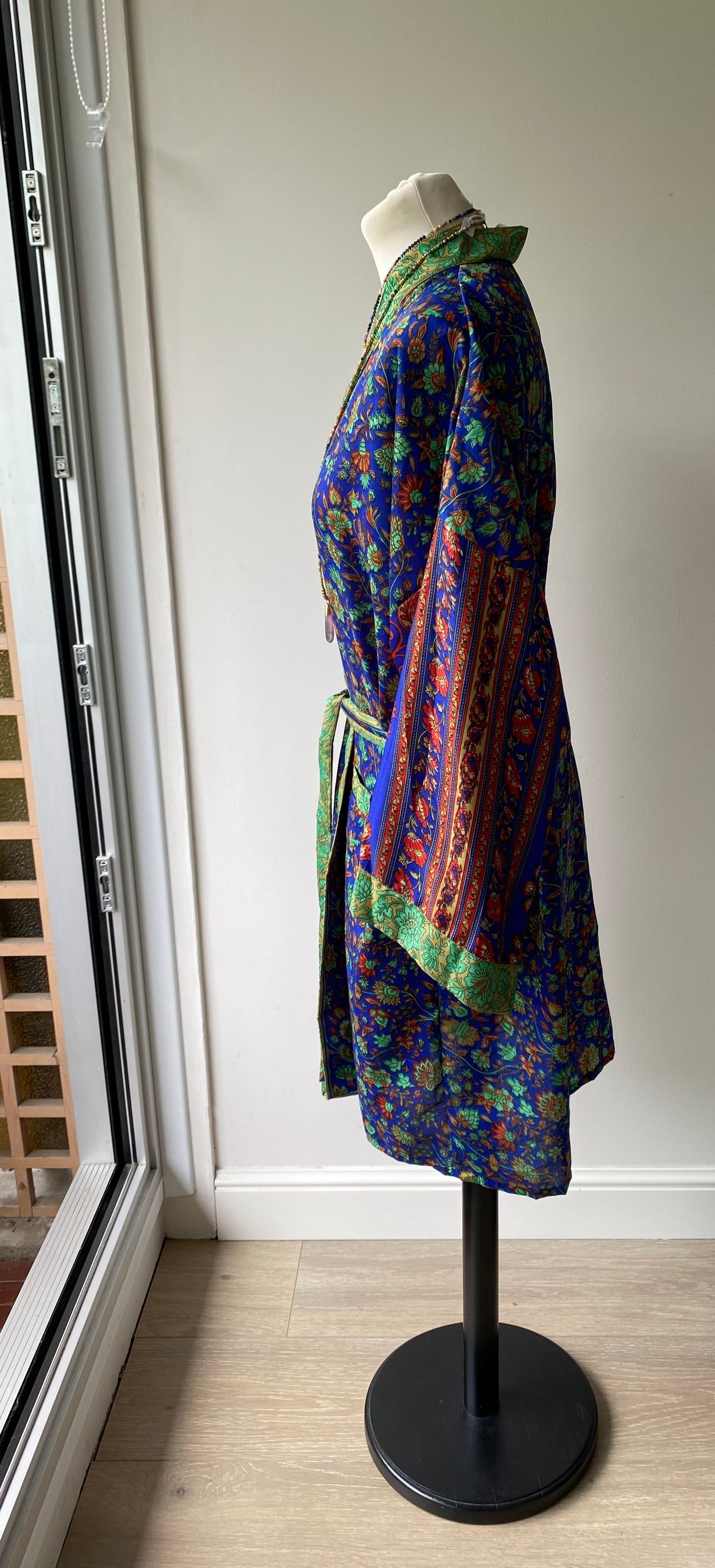 Kimono Fleuri Bleu Royal – Style Bohème Chic