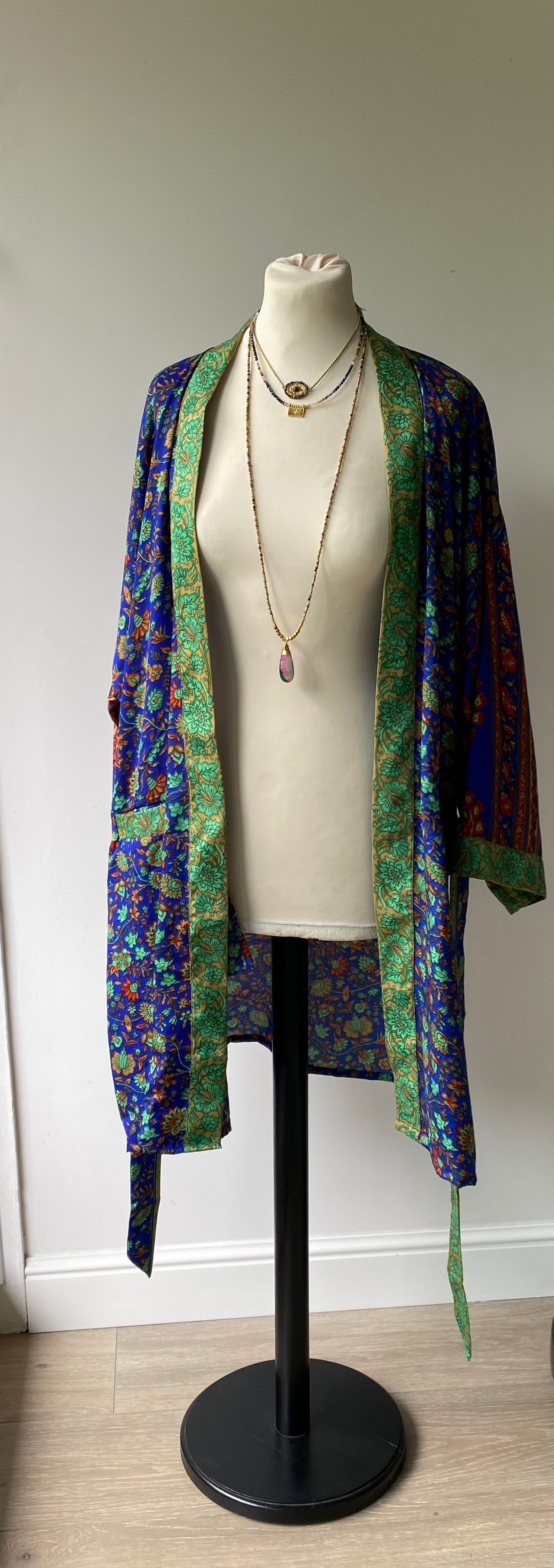 Kimono Fleuri Bleu Royal – Style Bohème Chic