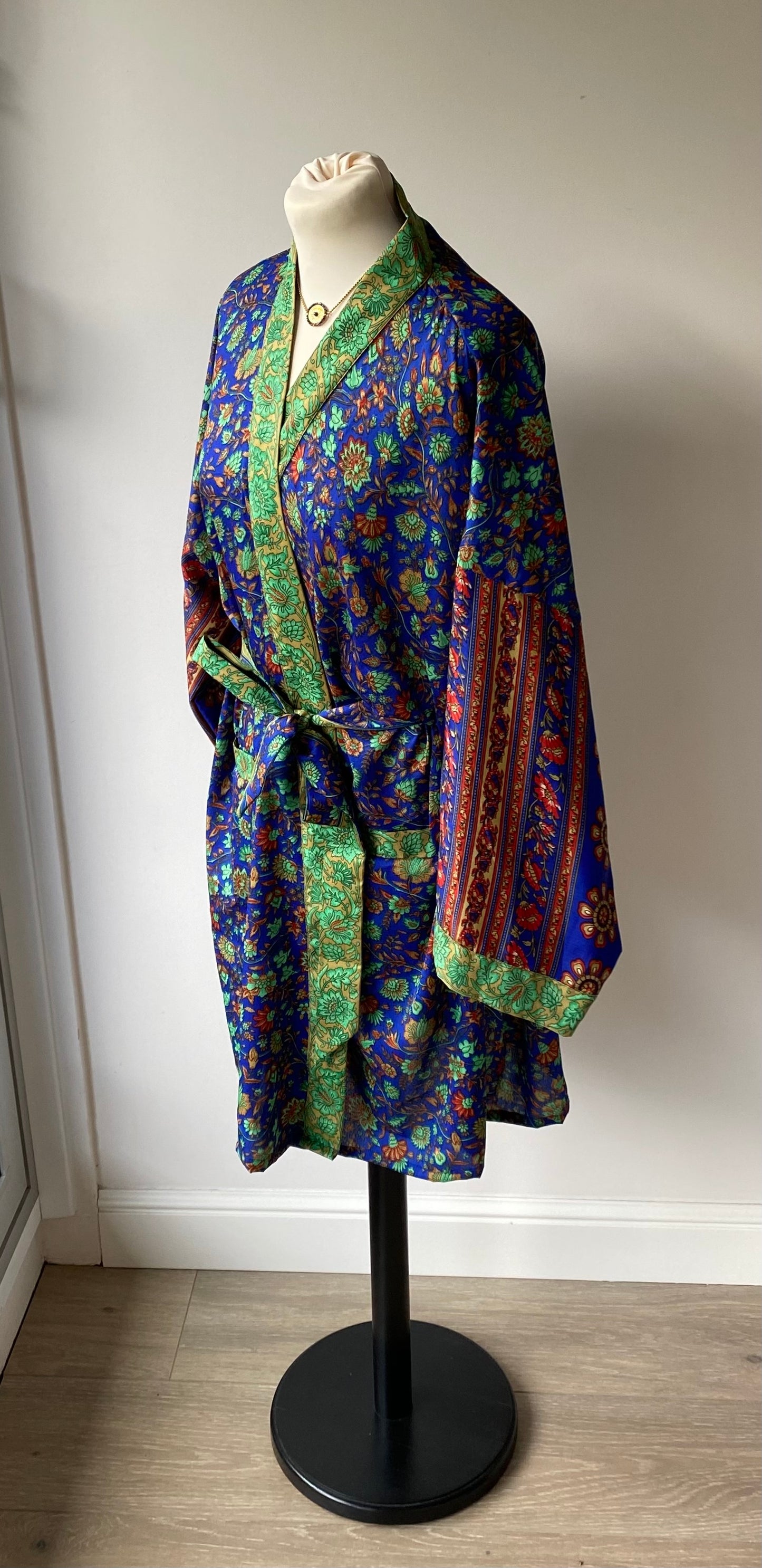 Kimono Fleuri Bleu Royal – Style Bohème Chic