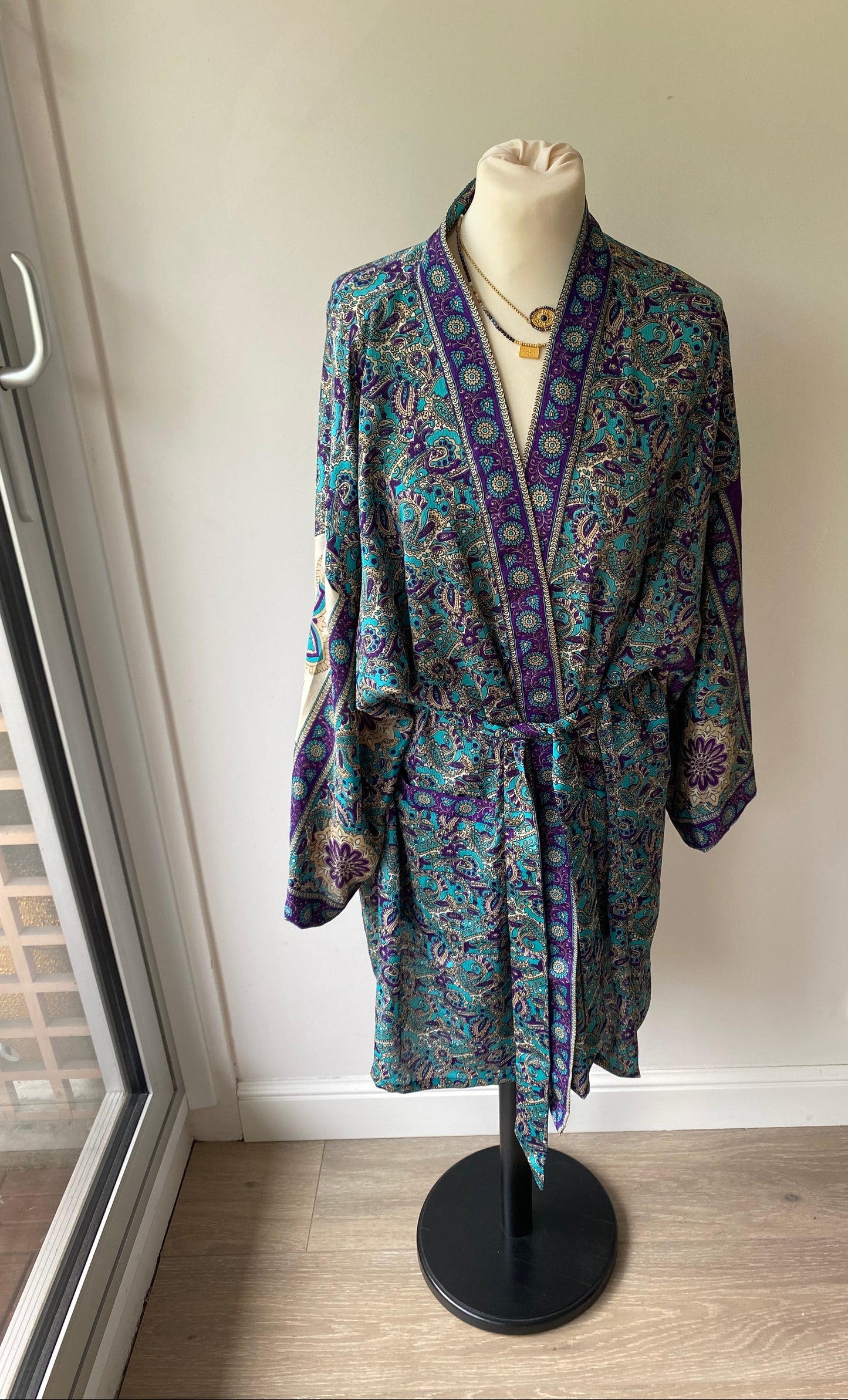 Kimono Bohème Femme Turquoise et Violet- Élégance Ethnique et Style Chic