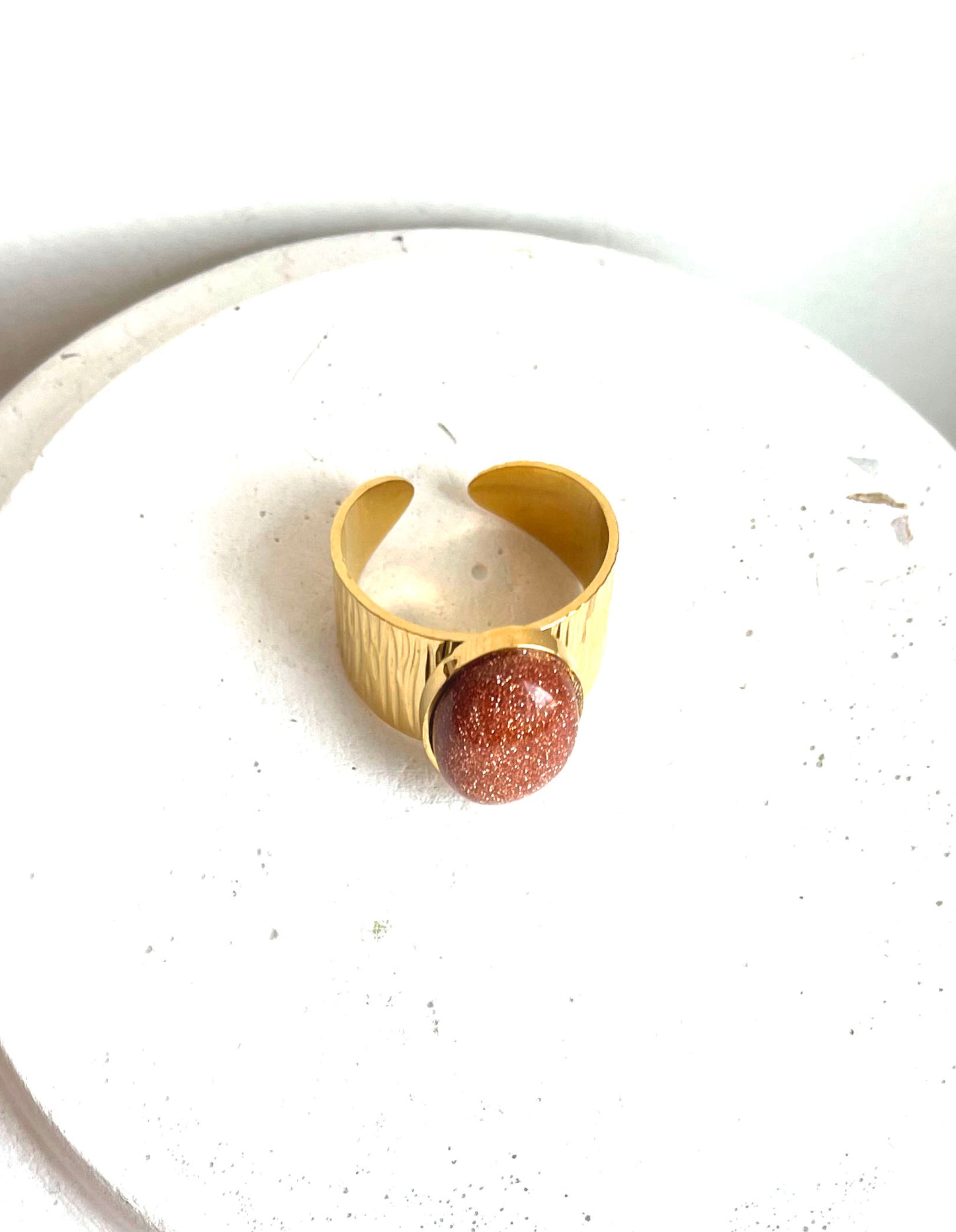 JOYCE-ring met zonnesteen