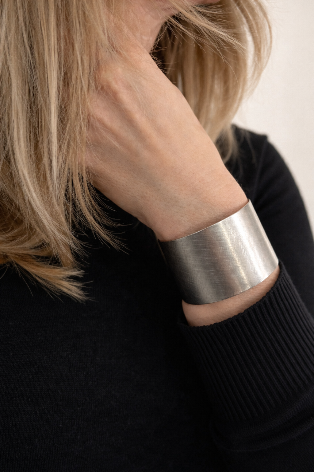Bracelet en acier inoxydable brossé doré pour femme, style bohème chic