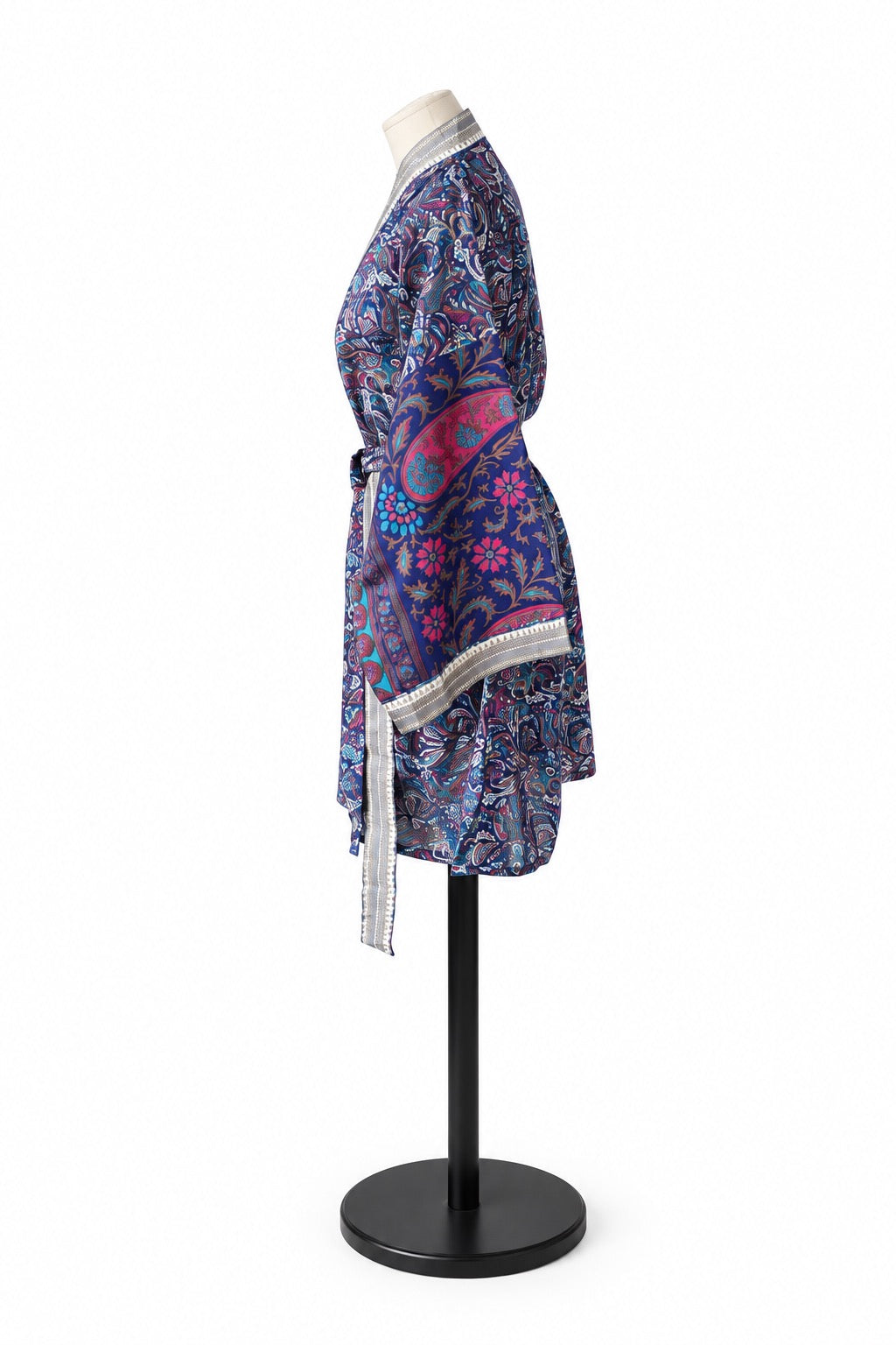 Kimono court en sari indien recyclé bleu nuit et turquoise – vue de profil