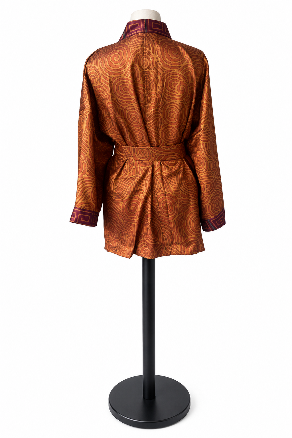 Veste kimono courte terracotta et bordeaux en sari recyclé, vue de dos